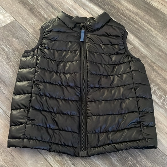 Primary puffer vest - Picture 2 of 6